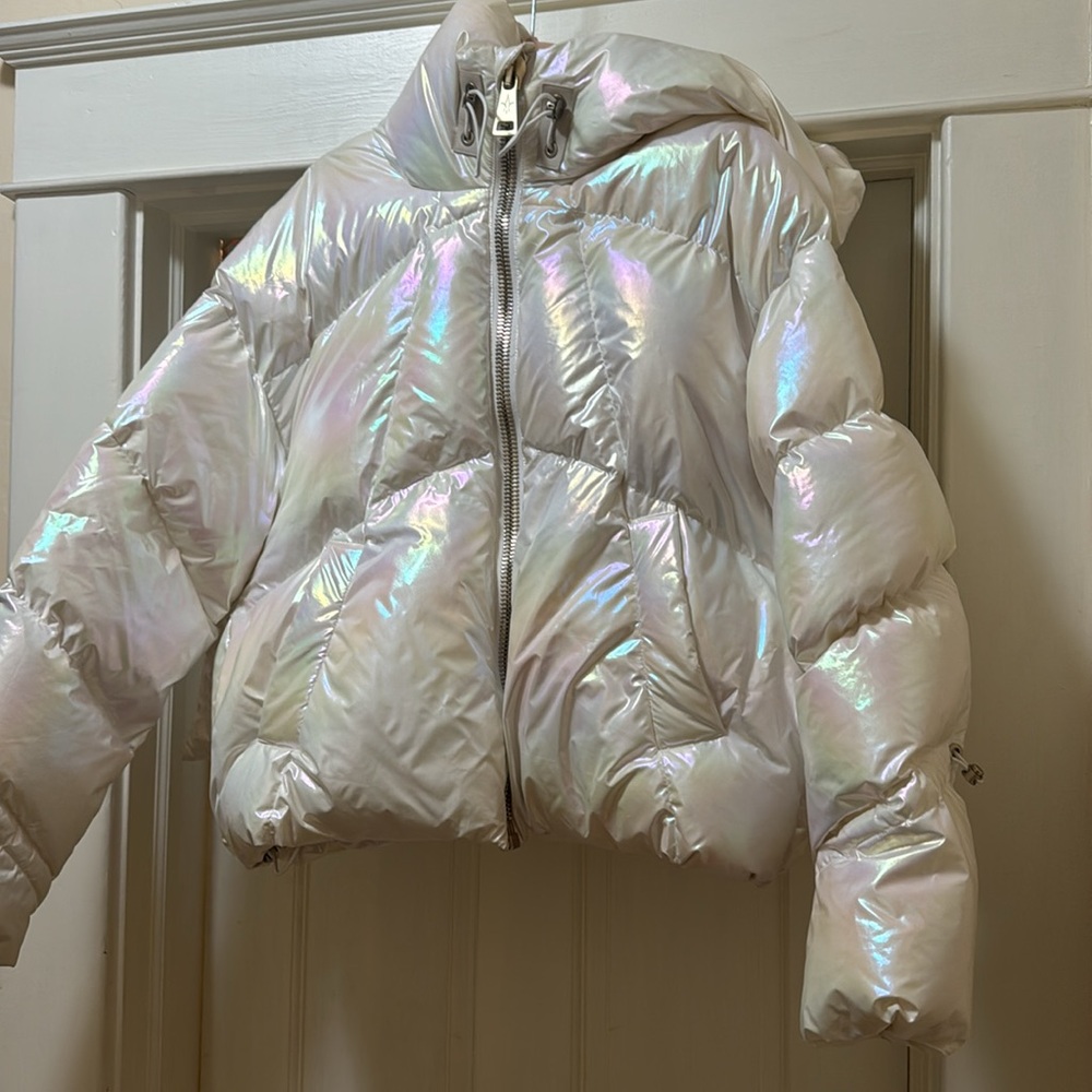 Iridescent Puffer Jacket - Picture 4 of 6